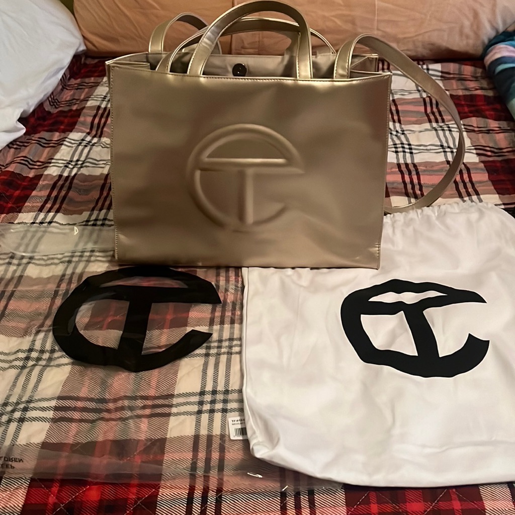 Telfar Medium Shopper